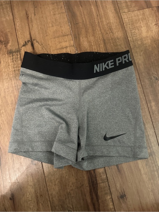 Nike Pants - Nike Pro Women’s Gray Shorts